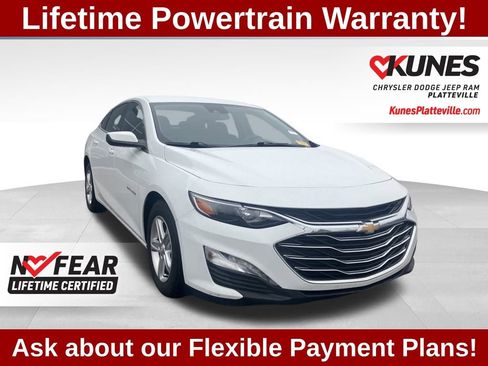 Used 2024 Chevrolet Malibu LT image 1