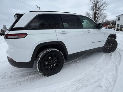 New 2026 Jeep Grand Cherokee Altitude