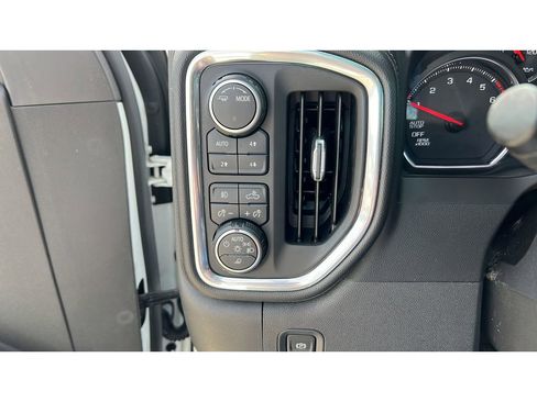 Used 2020 Chevrolet Silverado 1500 LTZ w/ LTZ Plus Package AWD/4WD image 23