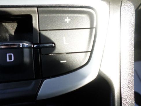 Used 2022 GMC Terrain SLT w/ Infotainment Package II image 16