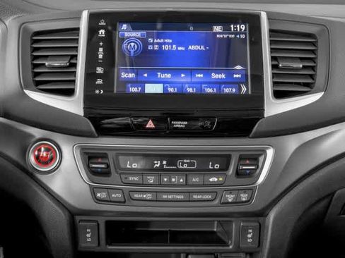 Used 2017 Honda Pilot EX-L image 10