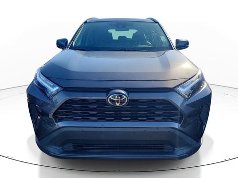 Used 2023 Toyota RAV4 XLE w/ Convenience Package FWD image 2