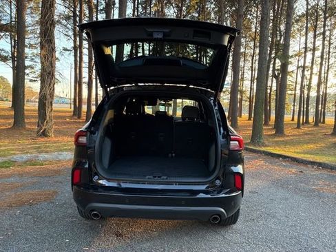 Used 2024 Ford Escape ST-Line w/ Tech Pack #1 image 18