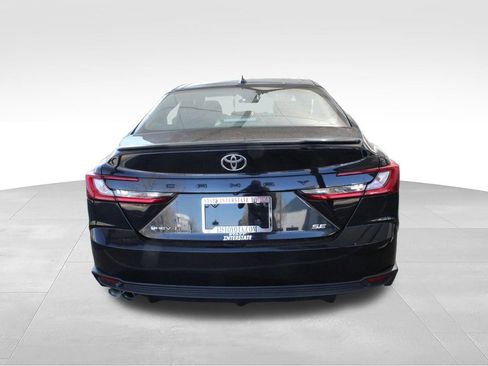 Certified 2025 Toyota Camry SE FWD image 14