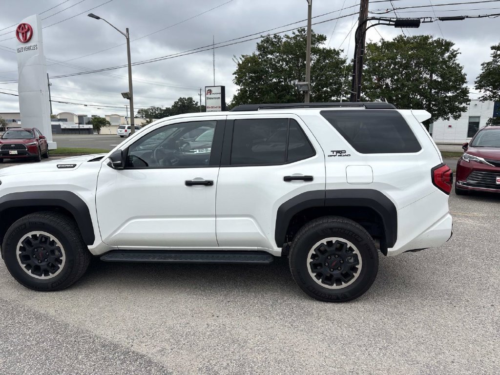 Certified 2025 Toyota 4Runner TRD Off-Road Premium w/ Tow Technology Package AWD/4WD image 8