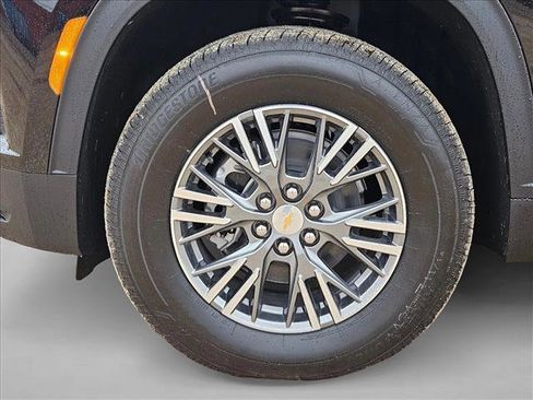 New 2026 Chevrolet Traverse LT w/ LPO, Floor Liner Package image 10