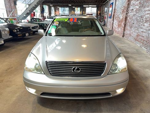 Used 2002 Lexus LS 430 image 8