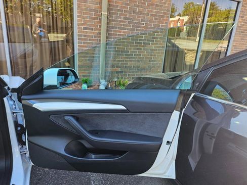 Used 2023 Tesla Model 3 Standard Range image 57