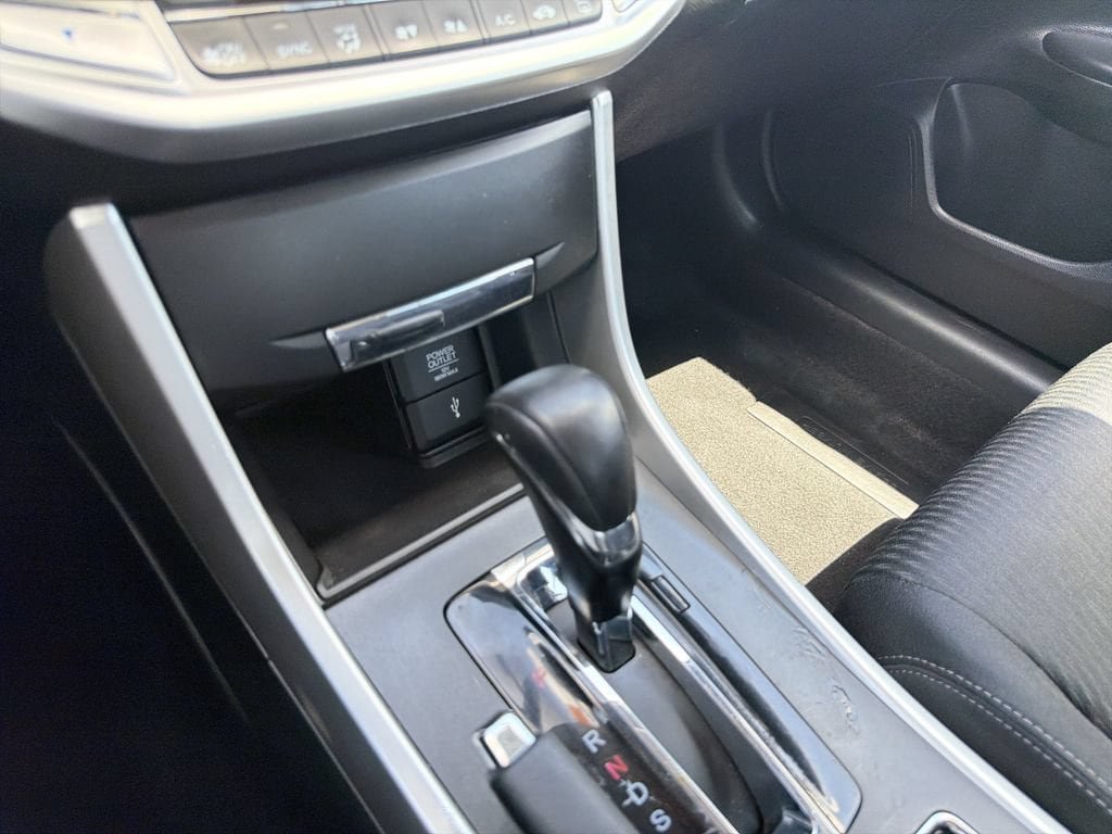 Used 2015 Honda Accord Sport image 23