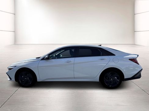 New 2026 Hyundai Elantra Sport FWD image 3