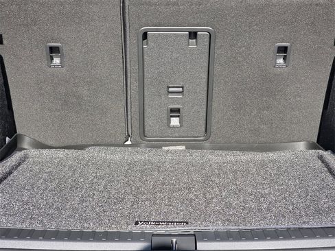 New 2026 Volkswagen Taos SEL image 24