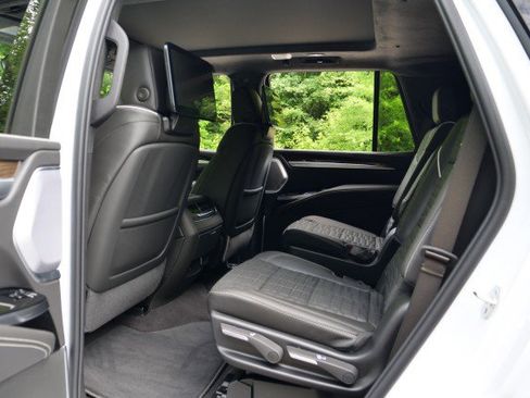 Used 2026 Cadillac Escalade Platinum Sport w/ LPO, ONYX Package AWD/4WD image 34