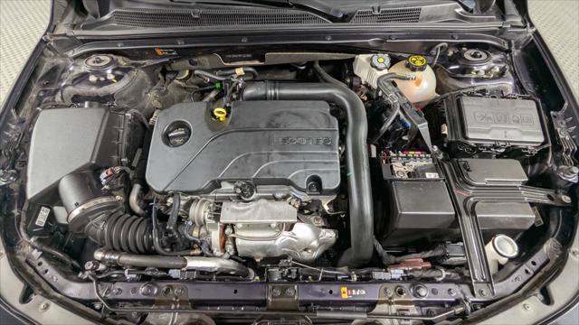 Used 2023 Chevrolet Malibu LT FWD image 29