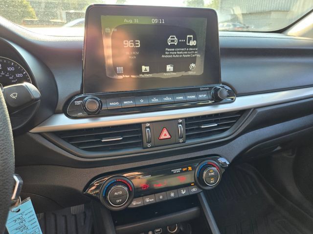 Used 2019 Kia Forte LXS FWD image 26
