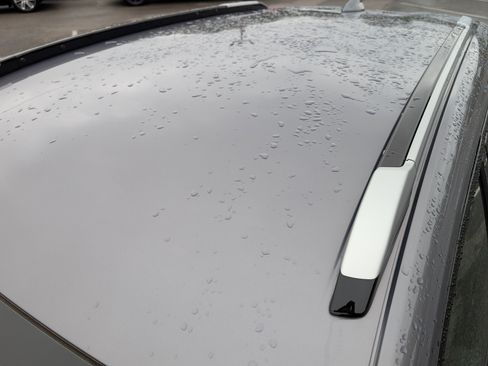 Used 2023 Chevrolet Bolt EUV Premier image 14