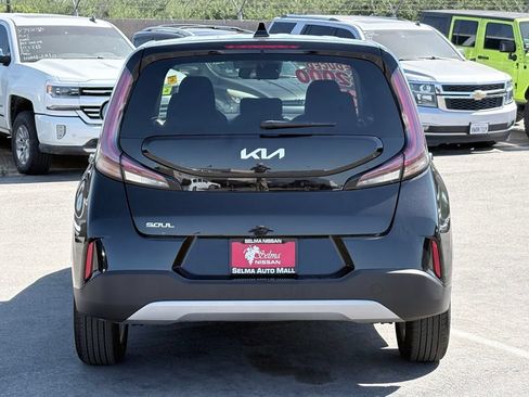 Used 2025 Kia Soul S FWD image 6