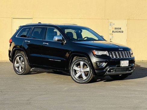 Used 2014 Jeep Grand Cherokee Overland RWD image 2