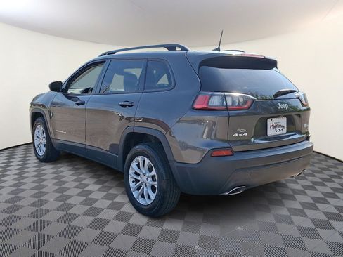 Used 2022 Jeep Cherokee Latitude Lux w/ Sun & Sound Group AWD/4WD image 4
