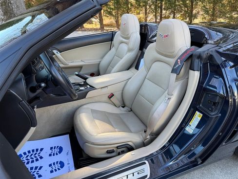 Used 2013 Chevrolet Corvette Grand Sport w/ 3LT Preferred Equipment Group image 32