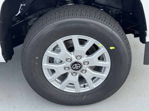 New 2026 Toyota Tacoma SR5 AWD/4WD image 15