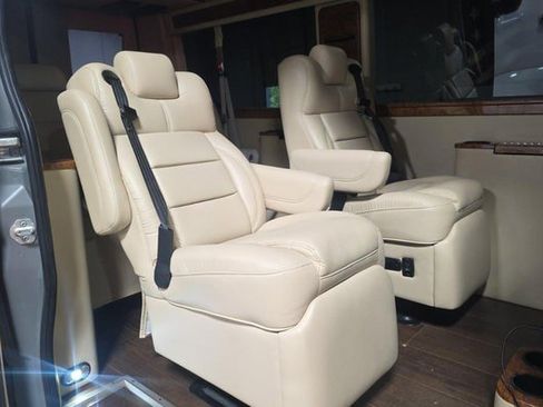 Used 2013 Mercedes-Benz Sprinter 2500 w/ Premium Pkg image 11