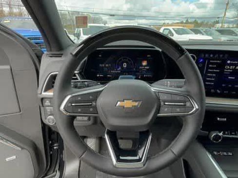 New 2026 Chevrolet Suburban High Country AWD/4WD image 12