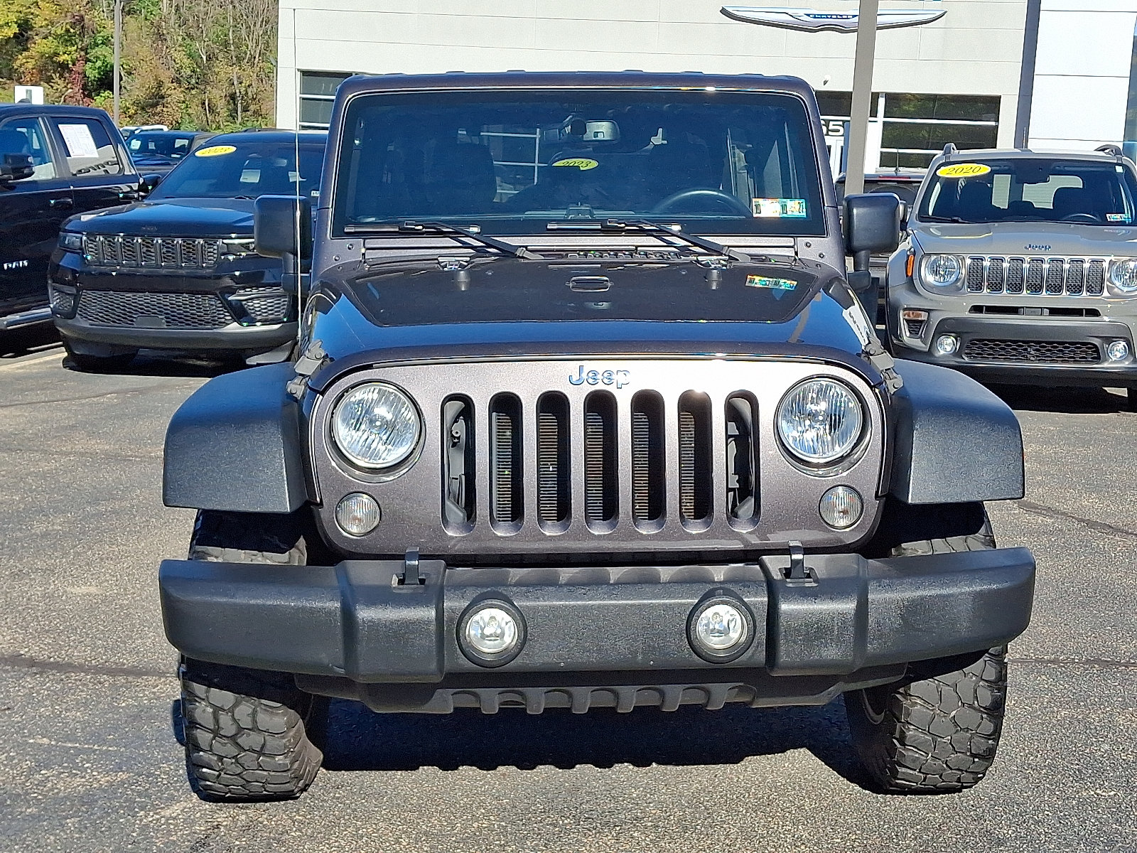 Certified 2016 Jeep Wrangler Unlimited Rubicon w/ Dual Top Group AWD/4WD image 2
