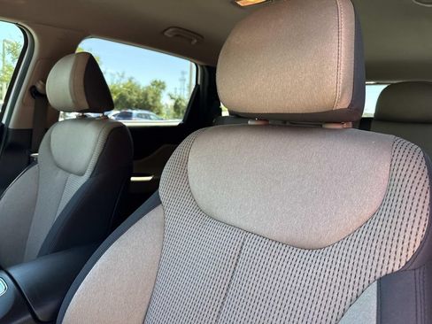 Used 2023 Hyundai Santa Fe SEL FWD image 24
