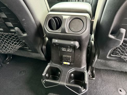 Used 2020 Jeep Wrangler Unlimited Rubicon image 24