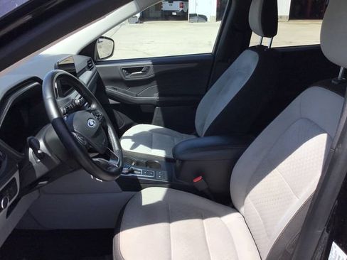Used 2023 Ford Escape Active AWD/4WD image 9