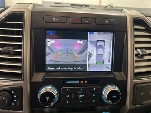 Used 2020 Ford F150 Platinum w/ Equipment Group 701A Luxury image 14