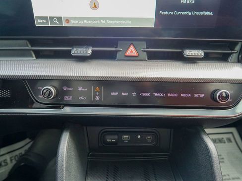 Used 2023 Kia Sportage SX image 27