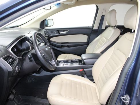 Used 2019 Ford Edge SEL w/ Equipment Group 201A FWD image 17