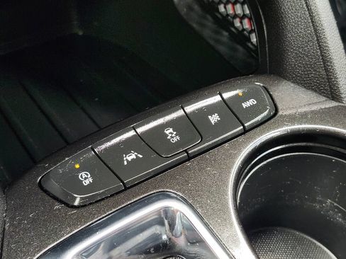Used 2023 Chevrolet TrailBlazer RS AWD/4WD image 24