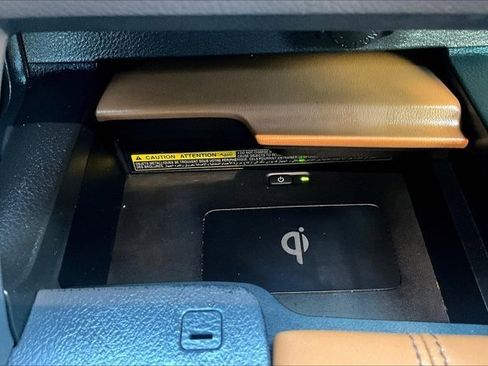 Used 2020 Toyota Avalon Limited image 14