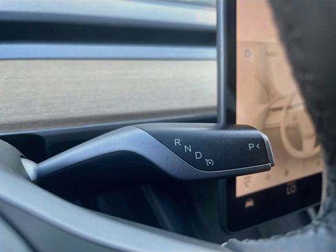 Used 2022 Tesla Model 3 Standard Range RWD image 17
