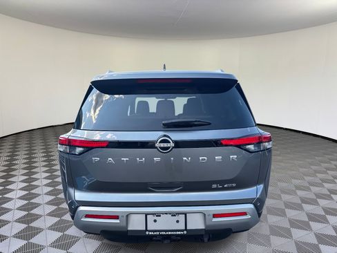 Used 2022 Nissan Pathfinder SL w/ SL Premium Package image 4