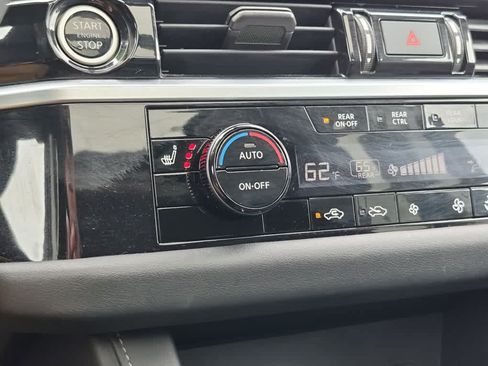 Used 2022 Nissan Pathfinder SV w/ SV Premium Package AWD/4WD image 17