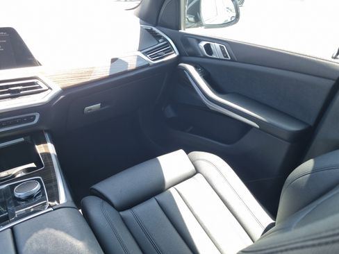Used 2021 BMW X5 sDrive40i w/ Convenience Package RWD image 18