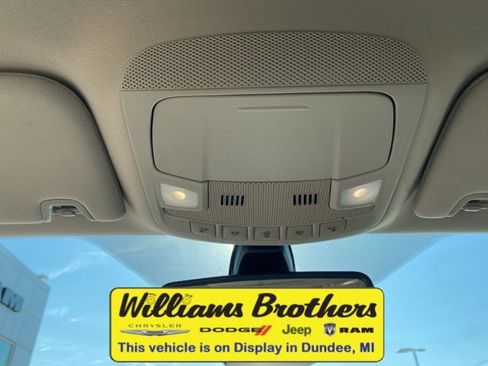 Used 2020 Ford Fusion SE image 13