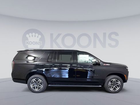 New 2026 Chevrolet Suburban Z71 w/ Comfort Package AWD/4WD image 8