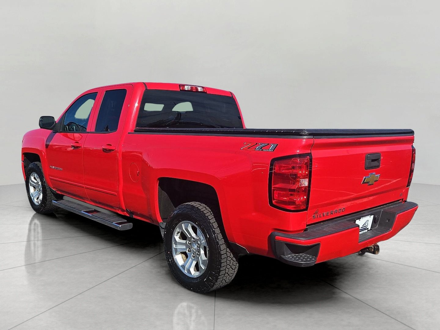 Used 2018 Chevrolet Silverado 1500 LT w/ All Star Edition AWD/4WD image 6