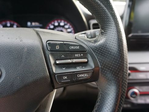 Used 2020 Hyundai Veloster Turbo FWD image 9