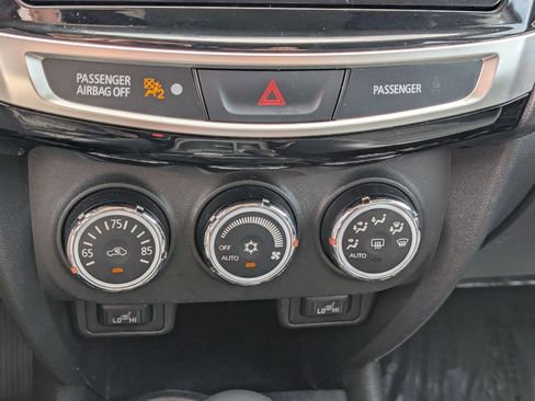 Used 2015 Mitsubishi Outlander Sport SE AWD/4WD image 20