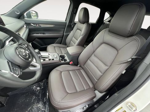 New 2025 MAZDA CX-5 Signature image 10