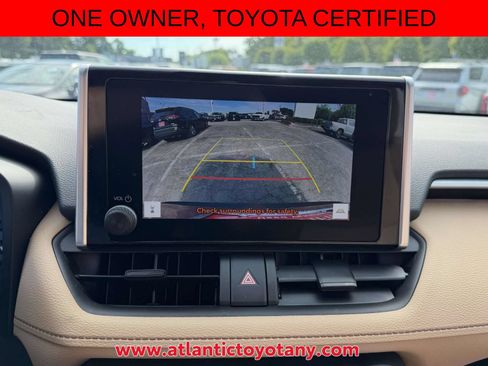 Certified 2023 Toyota RAV4 LE AWD/4WD image 28