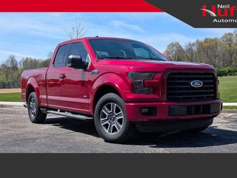 Used 2015 Ford F150 XLT w/ Equipment Group 301A Mid RWD image 1