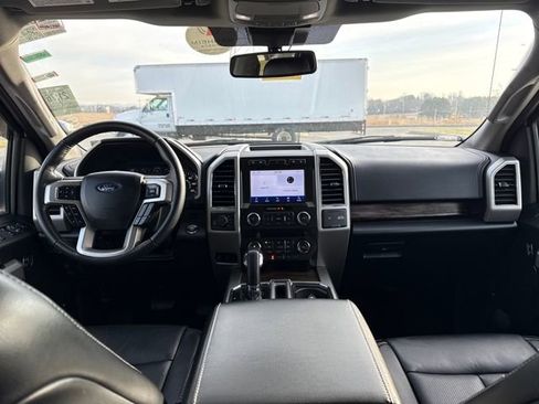 Used 2020 Ford F150 Lariat w/ Equipment Group 501A Mid image 18