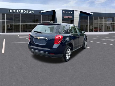 Used 2017 Chevrolet Equinox LS FWD image 5