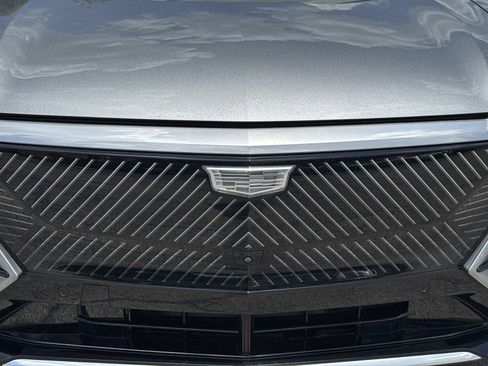 Certified 2025 Cadillac Lyriq Luxury RWD image 8
